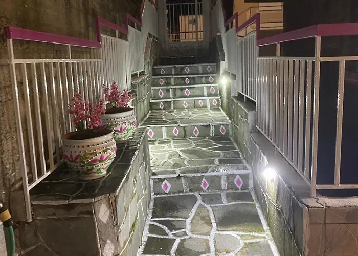 Venias House 2 Апартаменты *